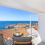 Daire Superb View *