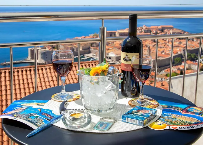 Superb View Apartment *